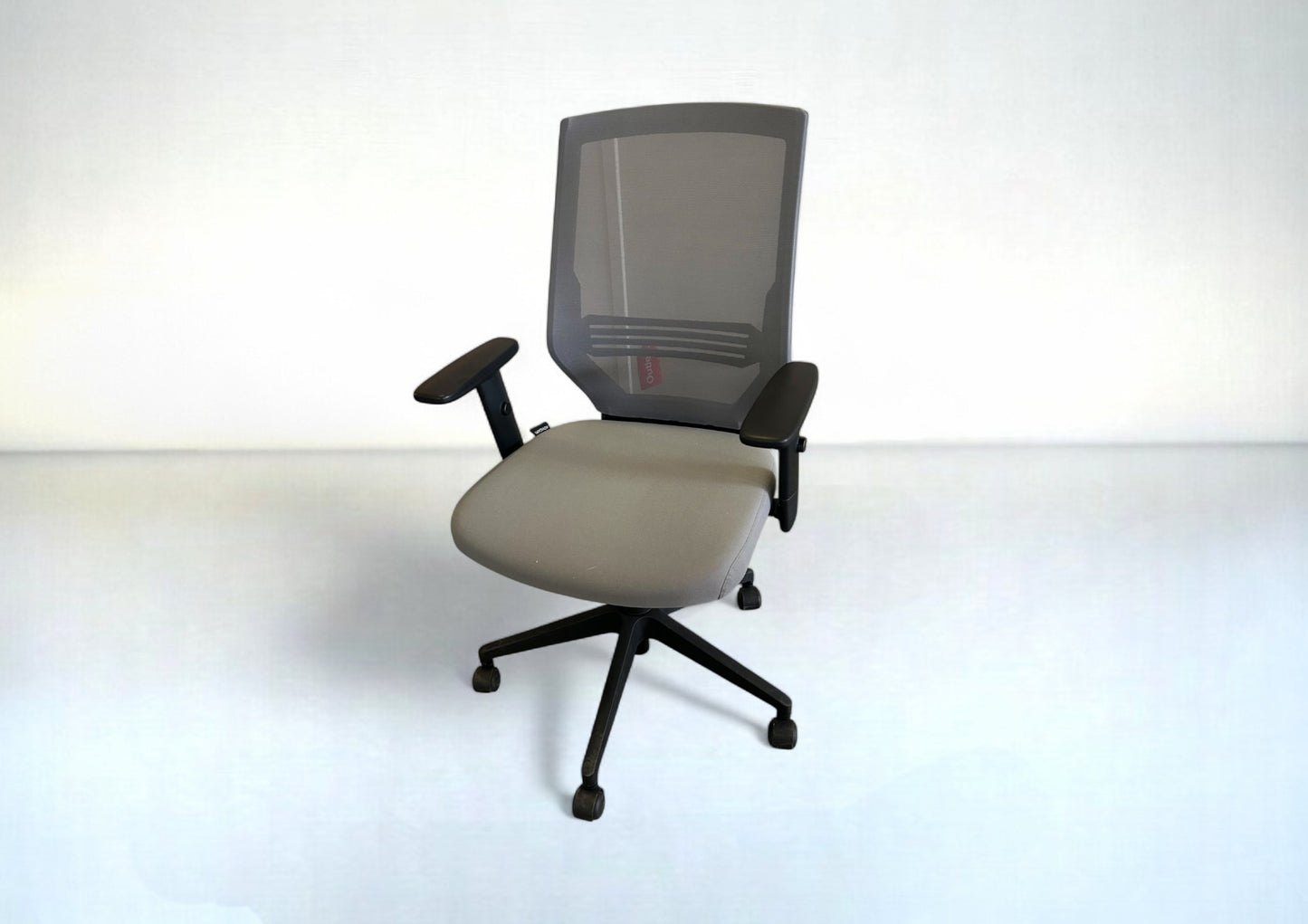 Bürostuhl Dauphin Drehstuhl Grau – Ergonomisch mit Netzbespannung & Flachgewebe