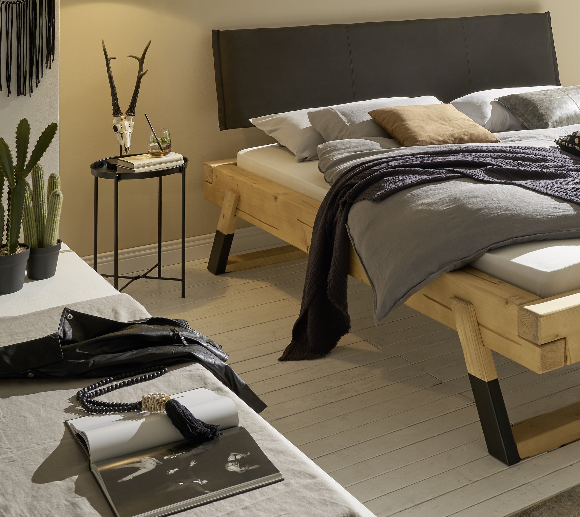 Balkenbett LOBIA 180x200 cm – Fichte Massivholz