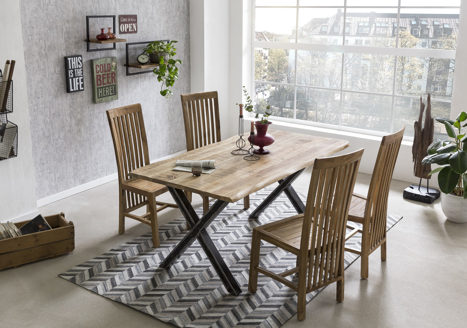 Esstisch Mango massiv mit Baumkante – 160x85 cm, X-Gestell Stahl