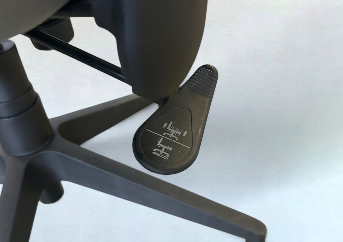 Bürostuhl Dauphin Drehstuhl Grau – Ergonomisch mit Netzbespannung & Flachgewebe