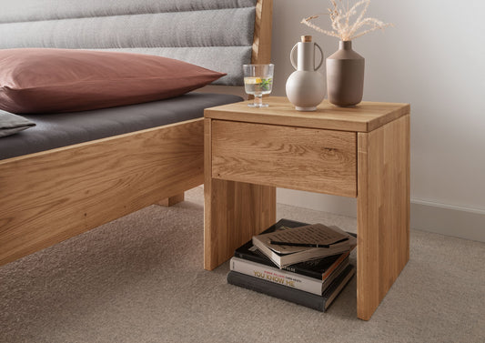 Nachttisch LISA aus massiver Eiche – Modernes Design mit Schublade