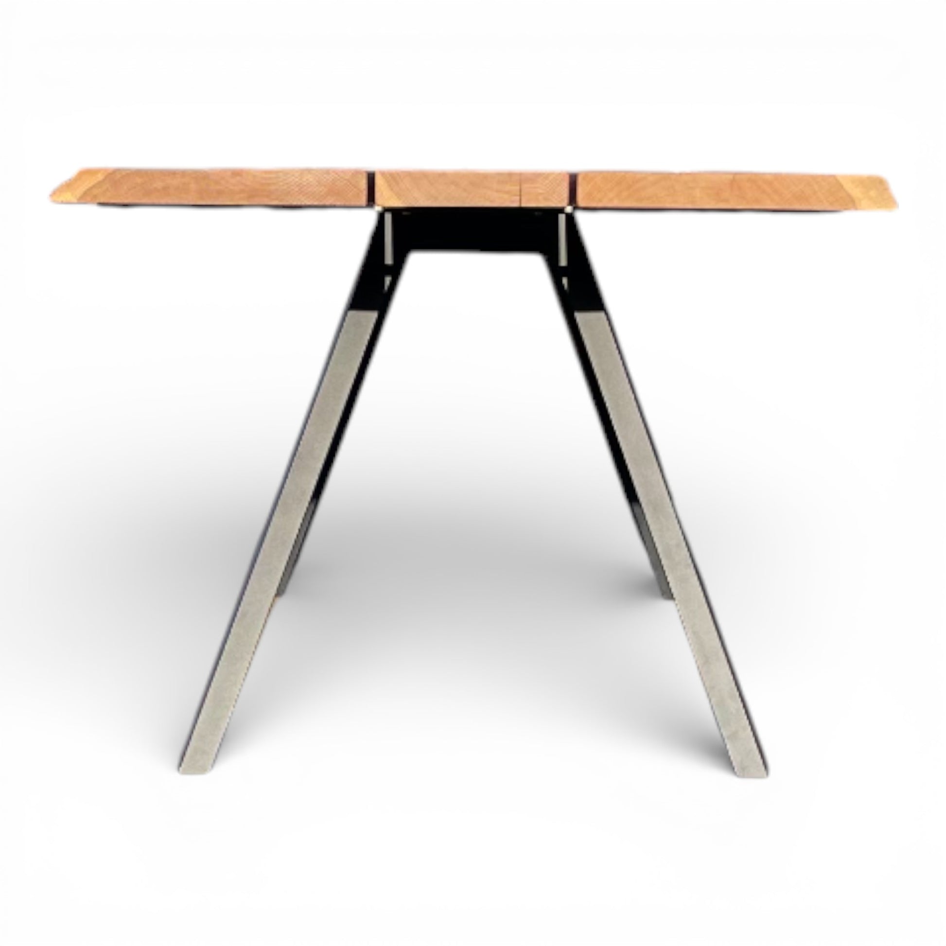 Lavida Niklas Tisch – Wildeiche geräuchert, Baumkante (240×100 cm)