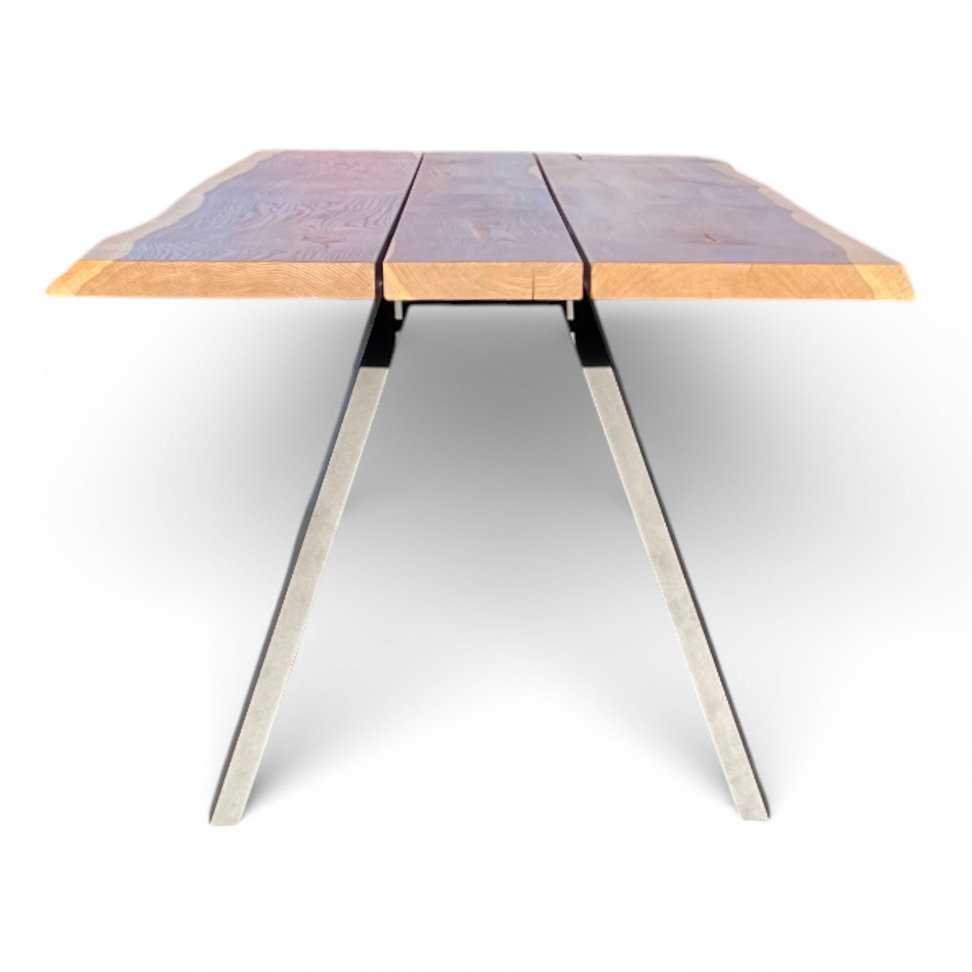 Lavida Niklas Tisch – Wildeiche geräuchert, Baumkante (240×100 cm)